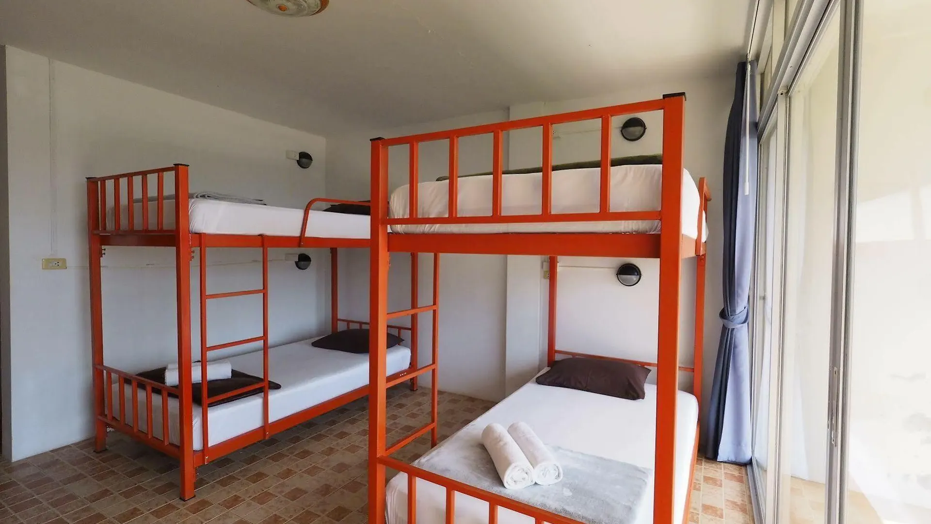 Fan Dee Hostel Ko Lanta Thailand